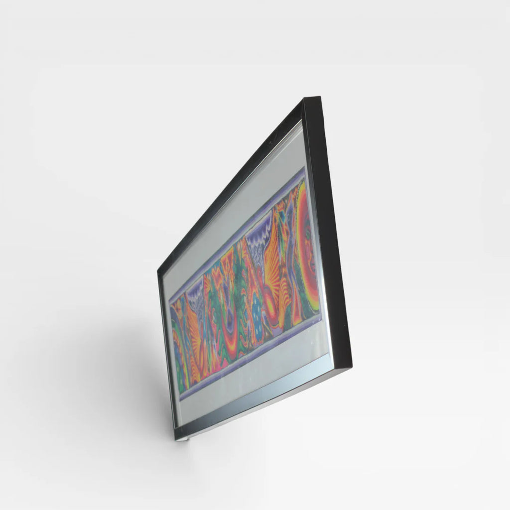 Arte Huichol con Chaquira: Diseño Ceremonial Morado, Naranja y Verde.