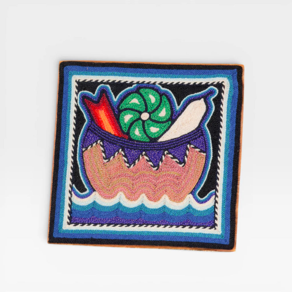 Cuadros Arte Wixárika: Jícara con Ofrendas Azul, Violeta, Verde y Patrón Ondulado