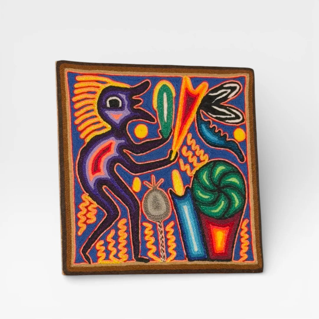 Cuadro de Arte Huichol/Wixárika con Chaquira: Visión Shamanica Azul, Púrpura y Multicolor