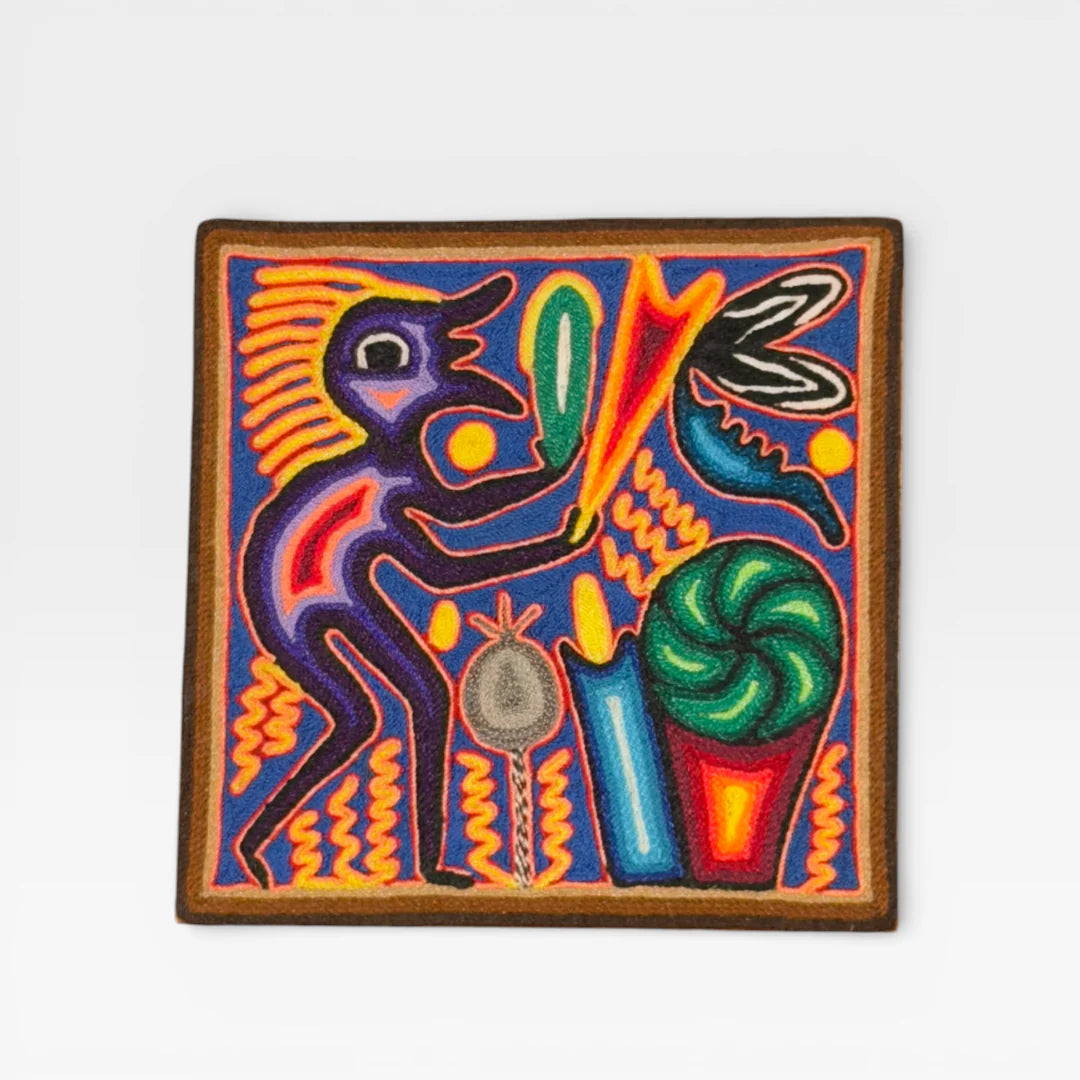 Cuadro de Arte Huichol/Wixárika con Chaquira: Visión Shamanica Azul, Púrpura y Multicolor