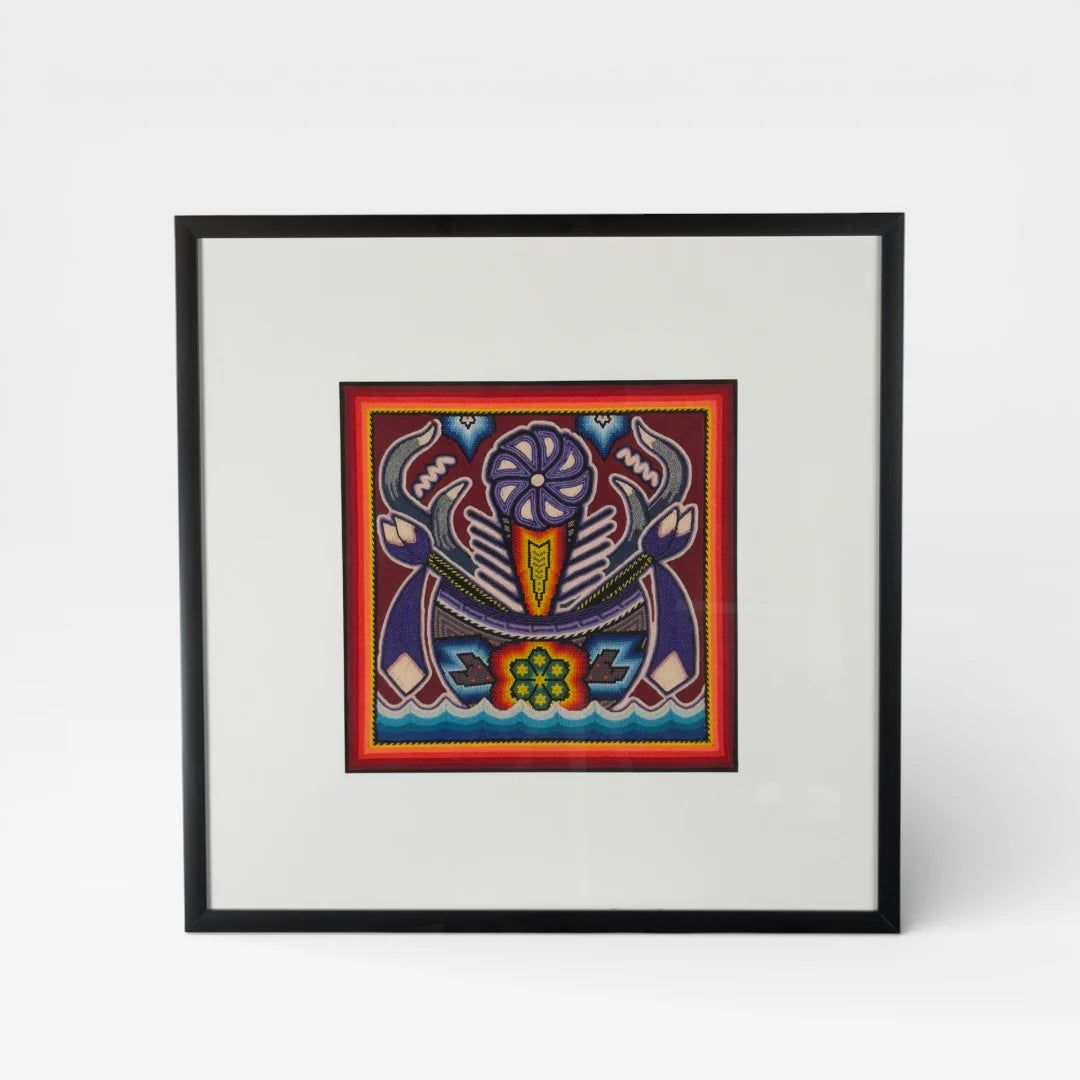 Cuadros Arte Wixárika: Deidad Cósmica Rojo, Violeta y Azul con Patrón Ceremonial