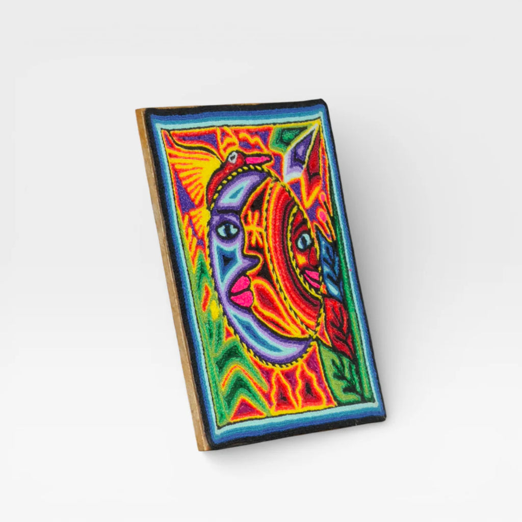 Cuadros: Arte Huichol Chaquira: Rostros Sol y Luna Azul Rojo Patrón Geométrico