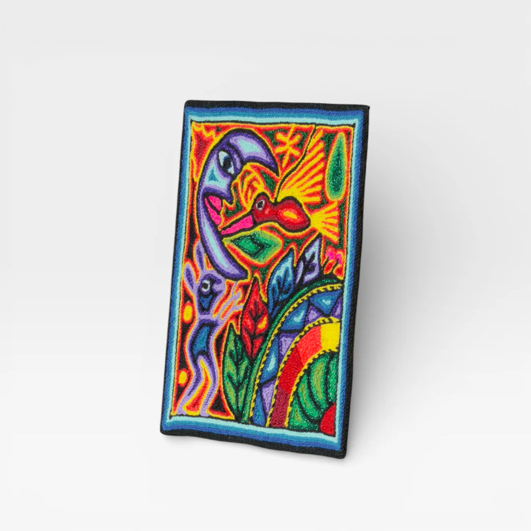 Cuadro Arte Huichol: Luna y Colibrí, Rojo, Amarillo y Violeta, Patrón Geométrico