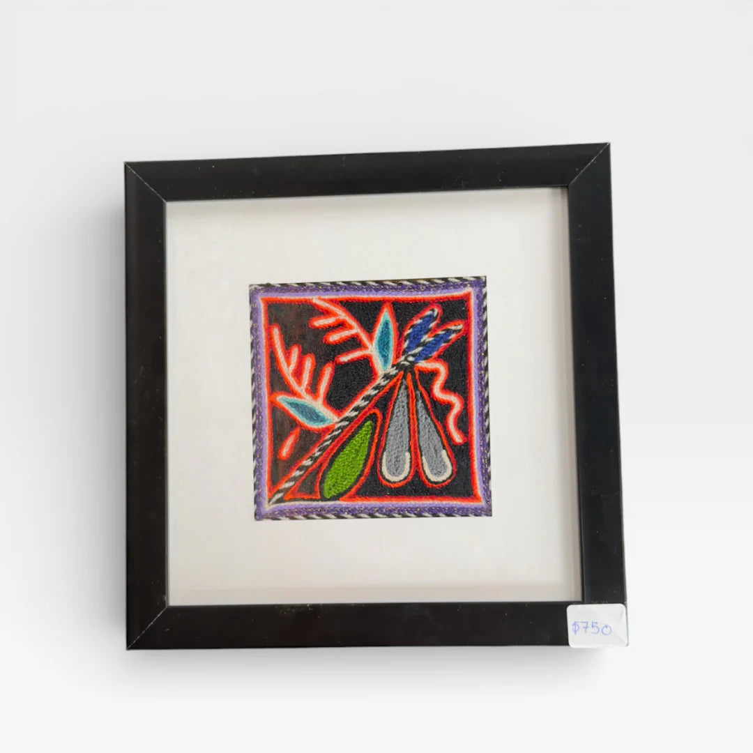 Cuadros Arte Huichol/Wixárika: Motivos Botánicos Negro, Morado y Rojo.