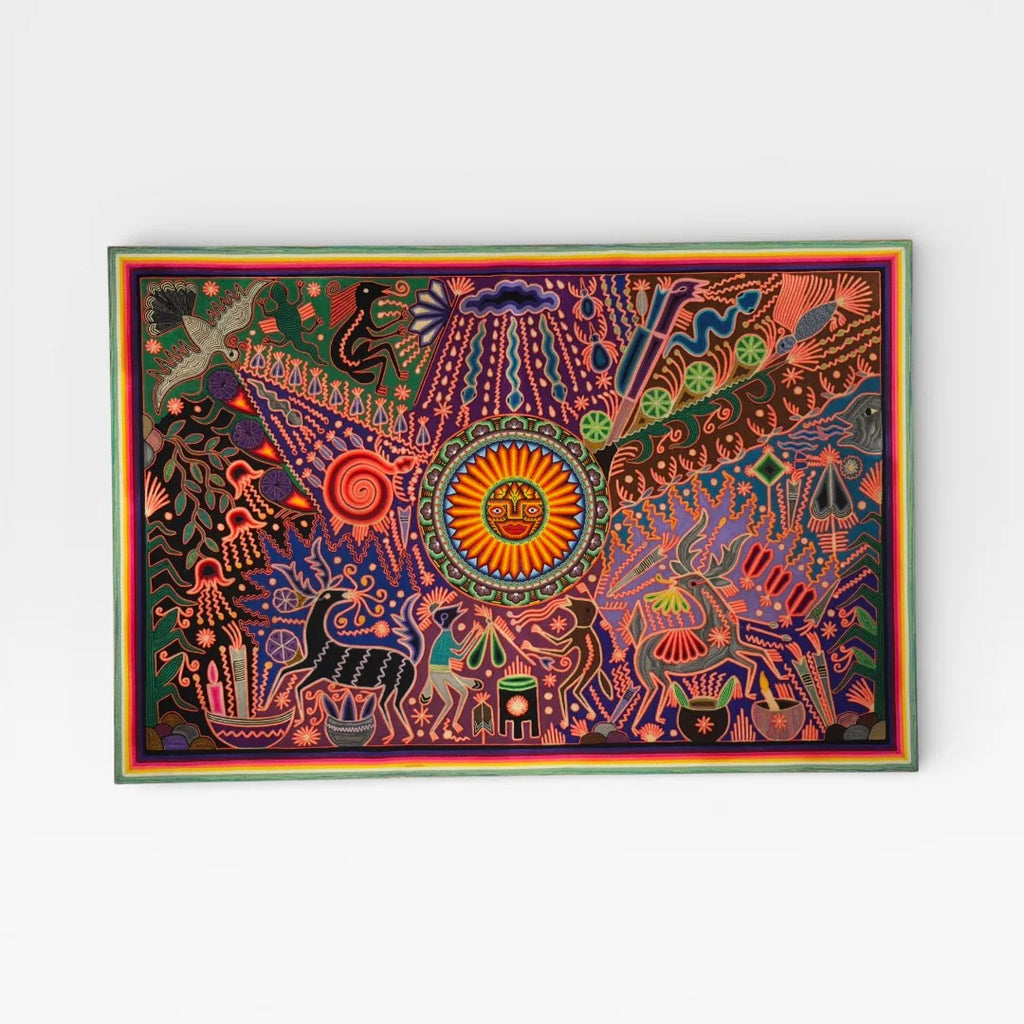 Cuadro de Chaquira Huichol: Venado Gris, Violeta y Rojo con Patrones Sagrados