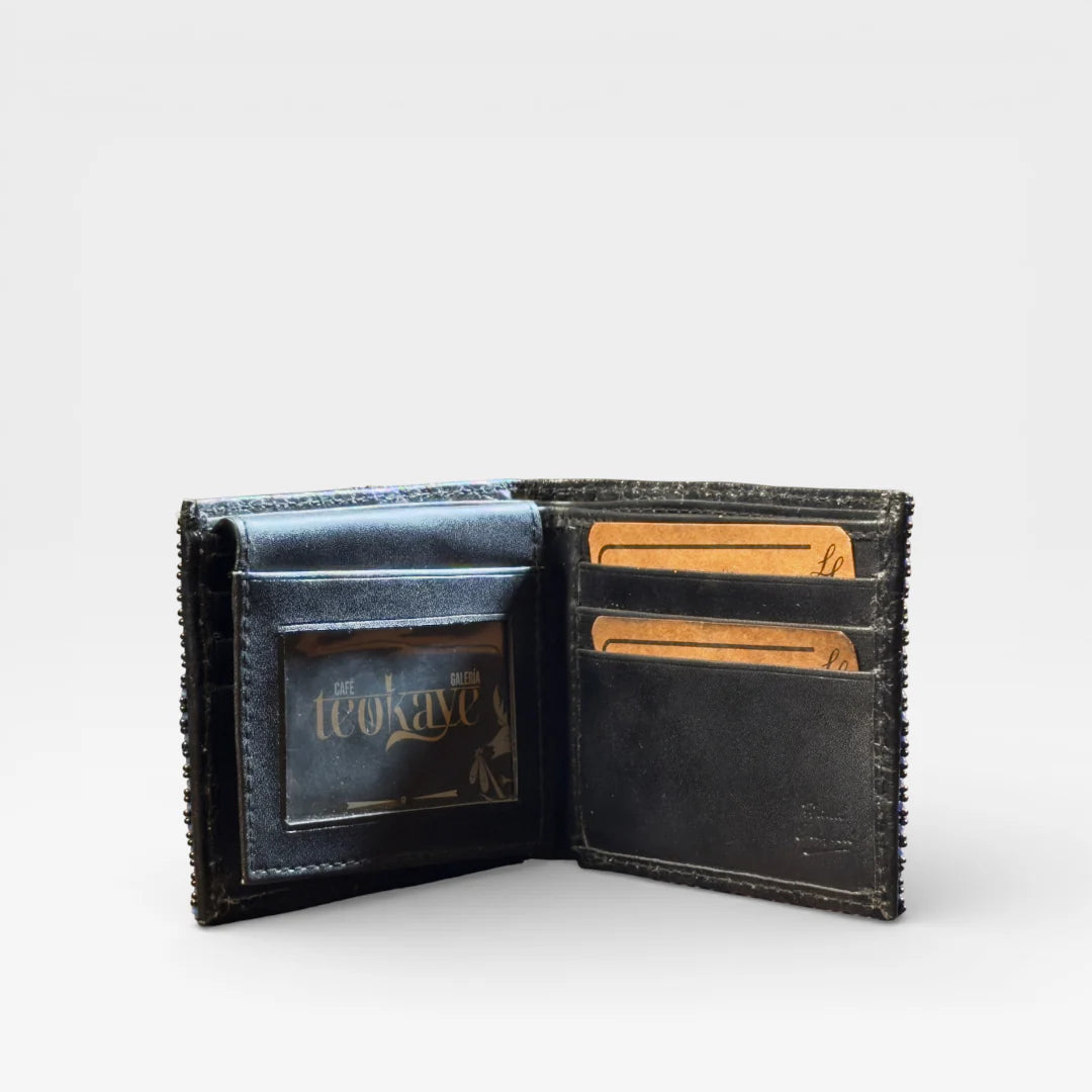 Cartera de Chaquira Huichol: Diseño Floral Geométrico en Negro, Amarillo y Naranja