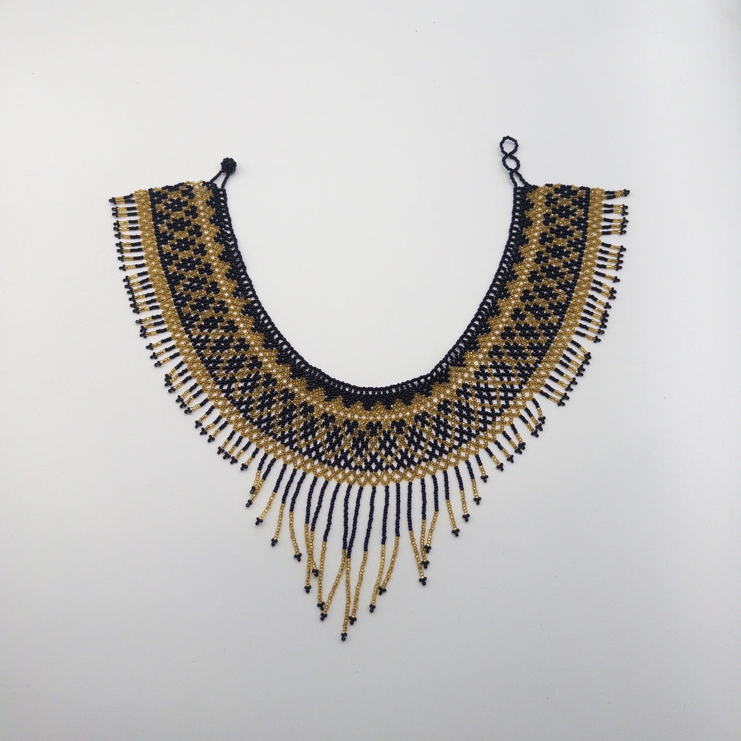 Collar Huichol Chaquira Negro Dorado - Arte Huichol Wixárika
